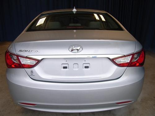 Hyundai Sonata 2011 photo 3