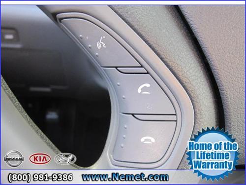 Hyundai Sonata 2011 photo 2