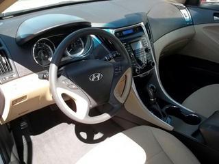 Hyundai Sonata 2011 photo 4