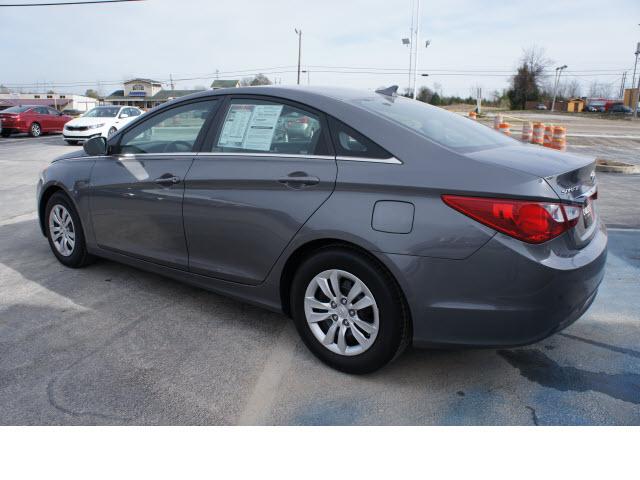 Hyundai Sonata 2011 photo 4
