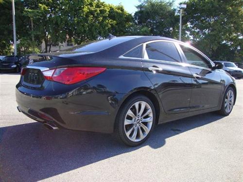 Hyundai Sonata Sport -5 Speed-stick-4x4 Other