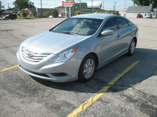Hyundai Sonata 2011 photo 2