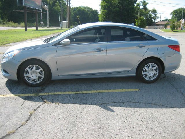 Hyundai Sonata 2011 photo 4
