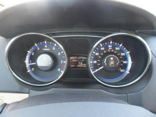 Hyundai Sonata 2011 photo 2