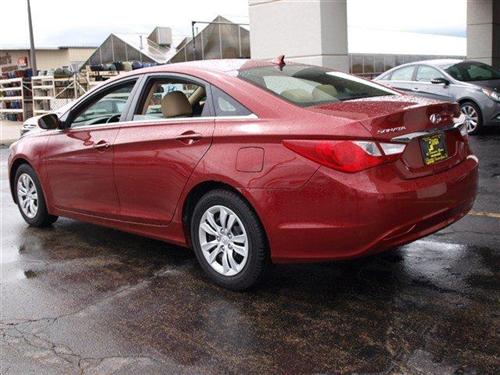 Hyundai Sonata 2011 photo 2