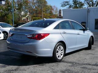 Hyundai Sonata 2011 photo 5
