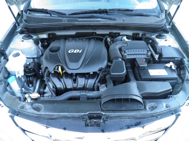 Hyundai Sonata 2011 photo 4