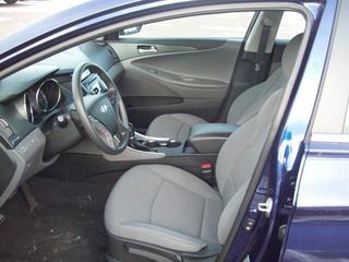 Hyundai Sonata 2011 photo 1