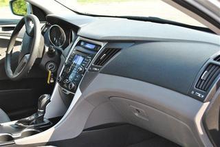 Hyundai Sonata 2011 photo 1