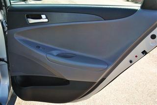 Hyundai Sonata 2011 photo 3
