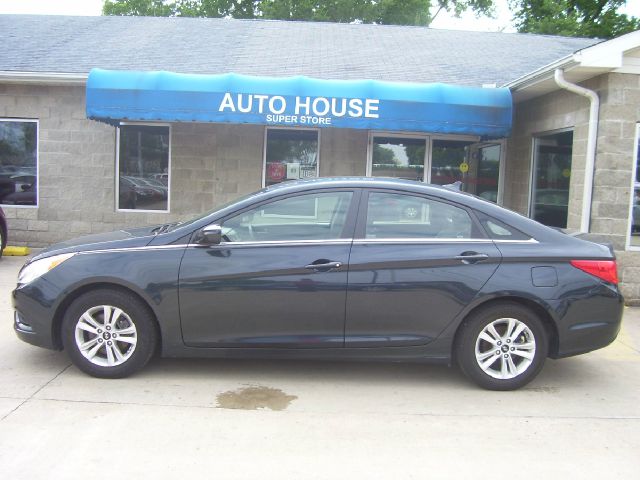 Hyundai Sonata 2011 photo 1
