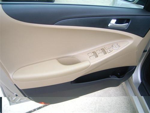 Hyundai Sonata 2011 photo 4