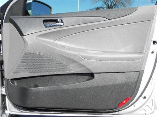 Hyundai Sonata 2011 photo 2