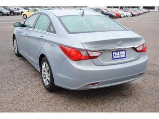 Hyundai Sonata 2011 photo 2