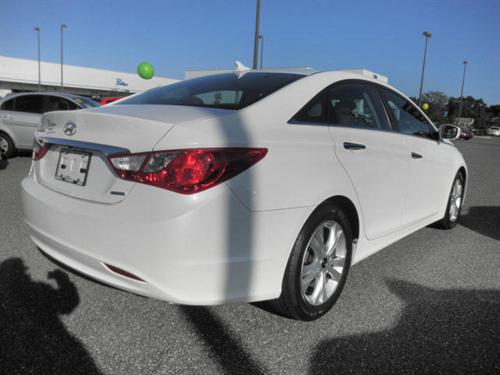 Hyundai Sonata 2011 photo 1