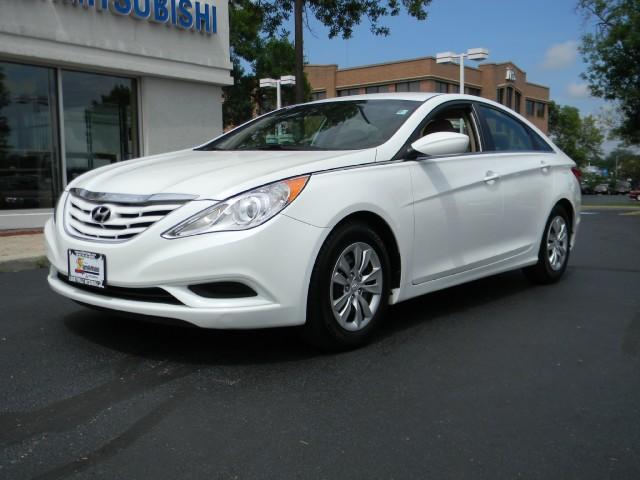 Hyundai Sonata 2011 photo 2