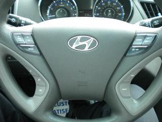 Hyundai Sonata 2011 photo 3
