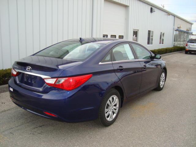Hyundai Sonata 2011 photo 1