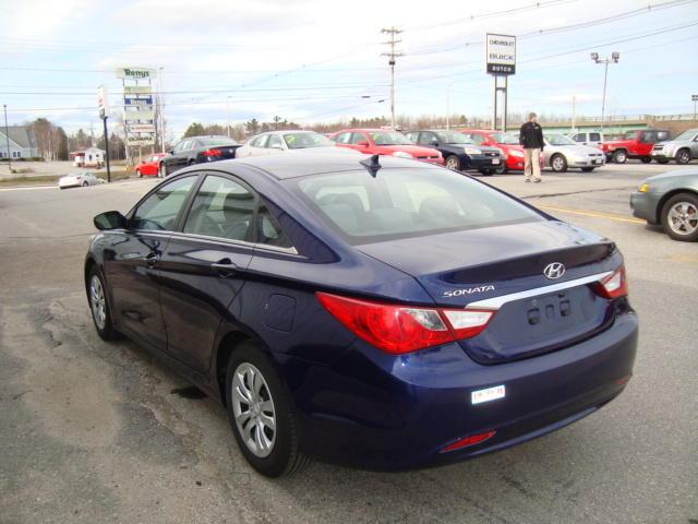 Hyundai Sonata 2011 photo 3