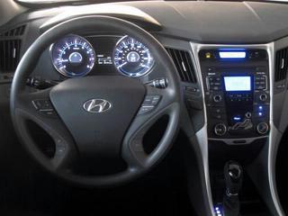 Hyundai Sonata 2011 photo 1