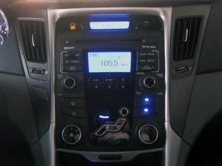 Hyundai Sonata 2011 photo 3