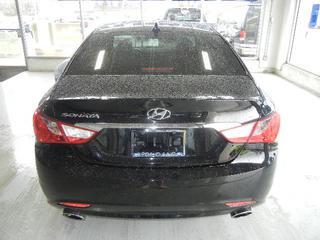 Hyundai Sonata 2011 photo 1