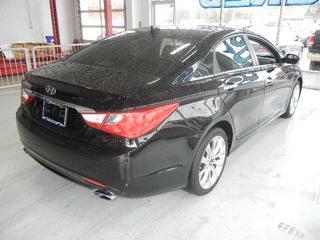 Hyundai Sonata 2011 photo 2