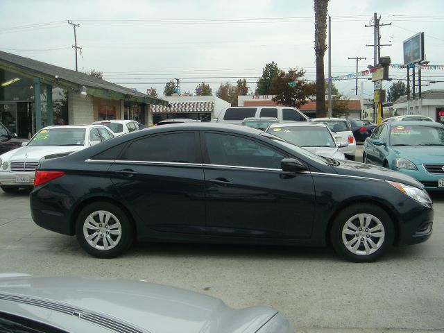 Hyundai Sonata 2011 photo 1
