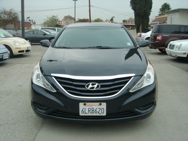 Hyundai Sonata 2011 photo 4