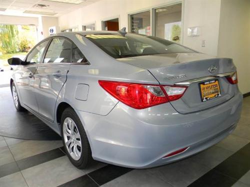 Hyundai Sonata 2011 photo 1
