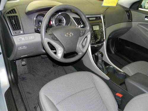 Hyundai Sonata 2011 photo 3