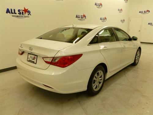 Hyundai Sonata 2011 photo 1