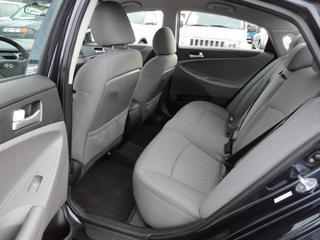 Hyundai Sonata 2011 photo 4