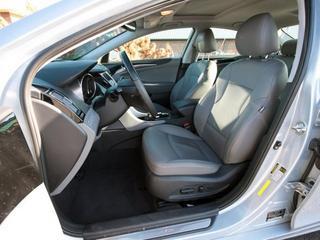 Hyundai Sonata 2011 photo 1