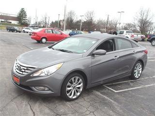 Hyundai Sonata 2011 photo 2
