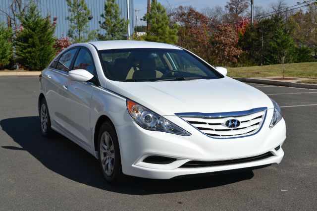 Hyundai Sonata 2012 photo 1