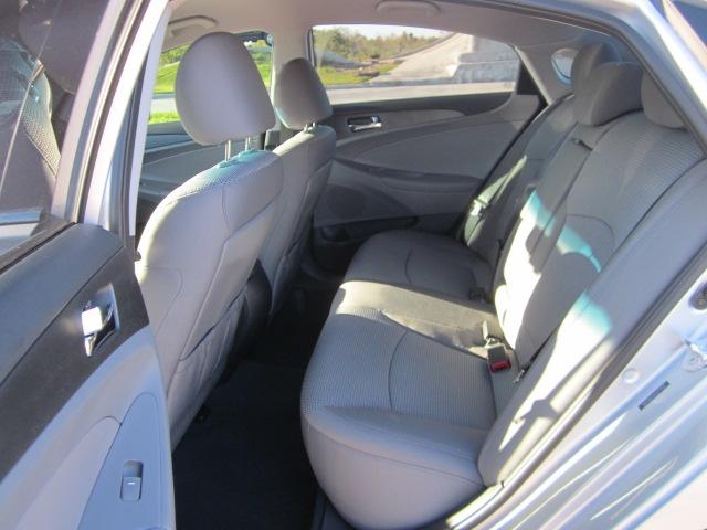 Hyundai Sonata 2012 photo 3