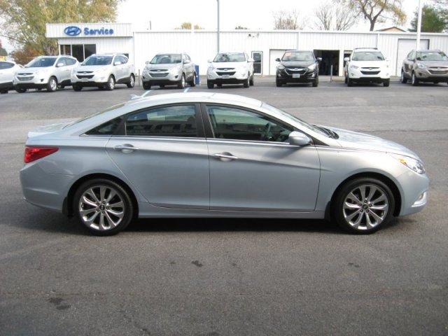 Hyundai Sonata 2012 photo 4