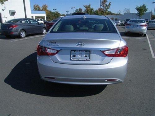 Hyundai Sonata 2012 photo 3