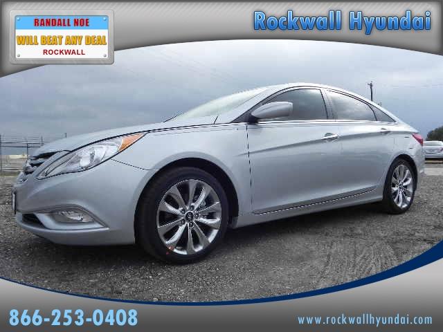 Hyundai Sonata Commemorative Edition Sedan