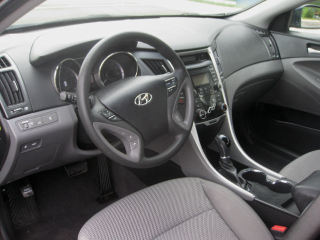 Hyundai Sonata 2012 photo 11