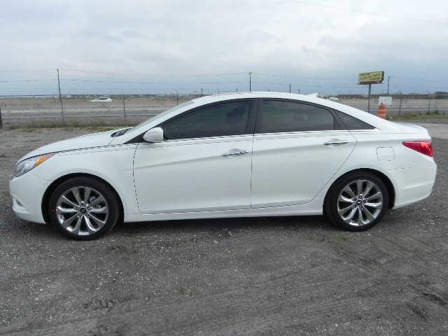 Hyundai Sonata 2012 photo 1