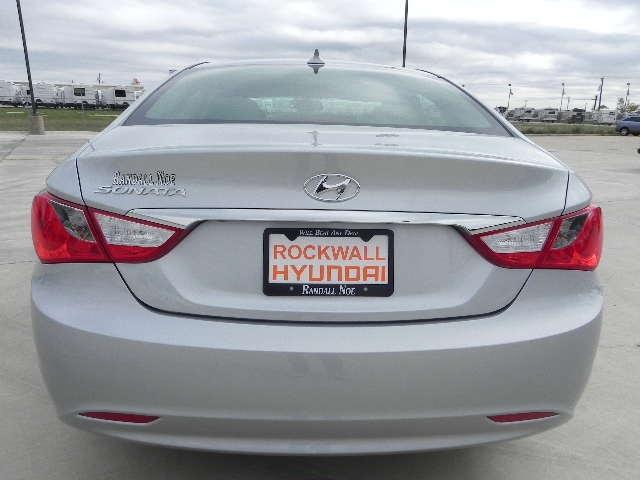 Hyundai Sonata 2012 photo 3