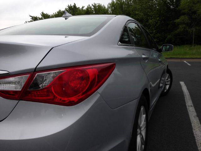 Hyundai Sonata 2012 photo 15