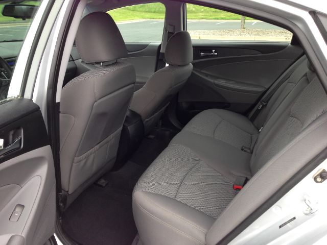 Hyundai Sonata 2012 photo 4
