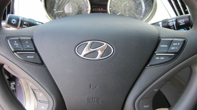 Hyundai Sonata 2012 photo 3