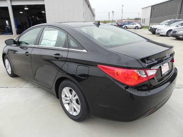 Hyundai Sonata Navigation-rear Entertaiment System Sedan