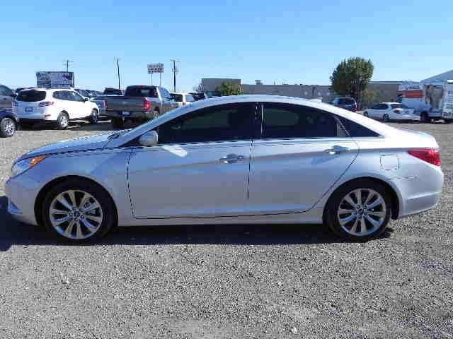 Hyundai Sonata 2012 photo 1