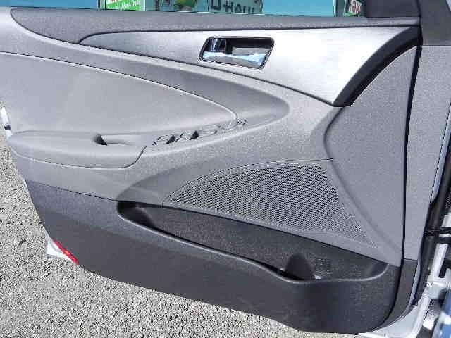 Hyundai Sonata 2012 photo 4