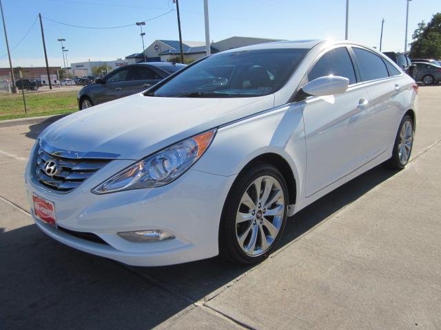 Hyundai Sonata 2012 photo 1